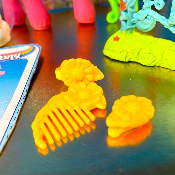 MY LITTLE PONY G2 VTG 1997 MAGIC MOTION FRIENDS SUNDANCE w/RAINBOW-VANITY-FENCE - Picture 11 of 14